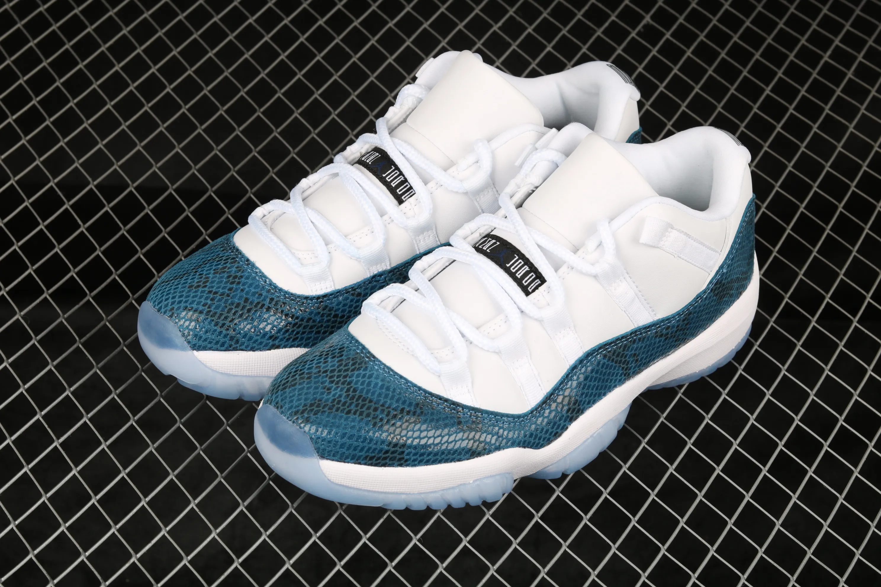 All categories Air Jordan Jordan series basketball shoes Air Jordan 11 Air Jordan 11 Retro Low "Navy Blue Snakeskin" AJ11 Blue Snake Joe 11 low-top basketball shoes CD6846-102